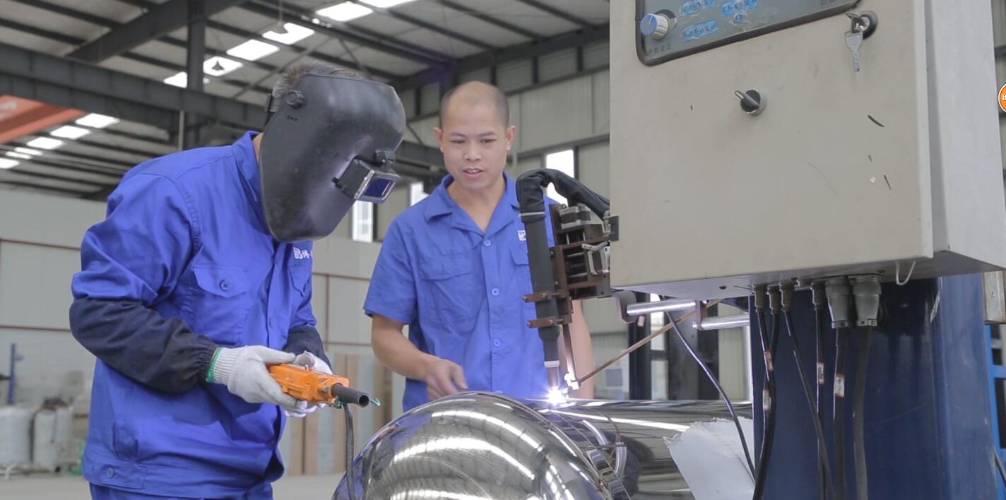 ���ι�ˮ�O(sh��)���ИI(y��)�İl(f��)չڅ��